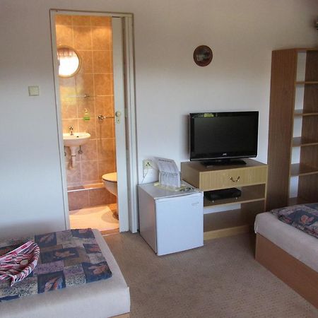 Pension U Vlasku Karlovy Vary Phòng bức ảnh