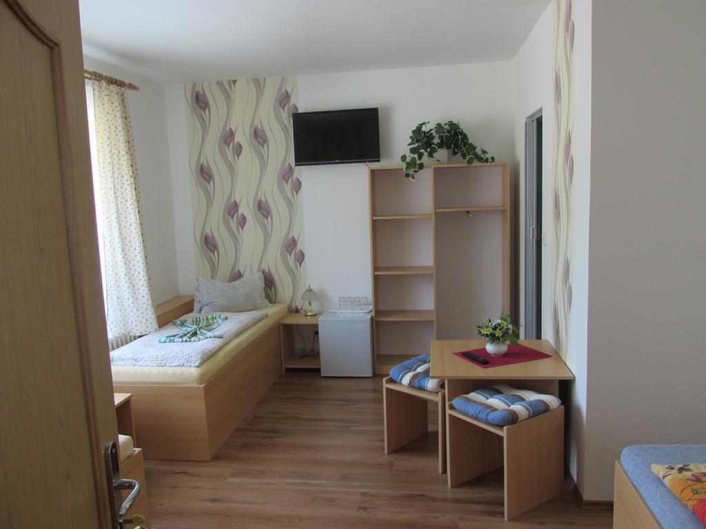 Pension U Vlasku Karlovy Vary Phòng bức ảnh